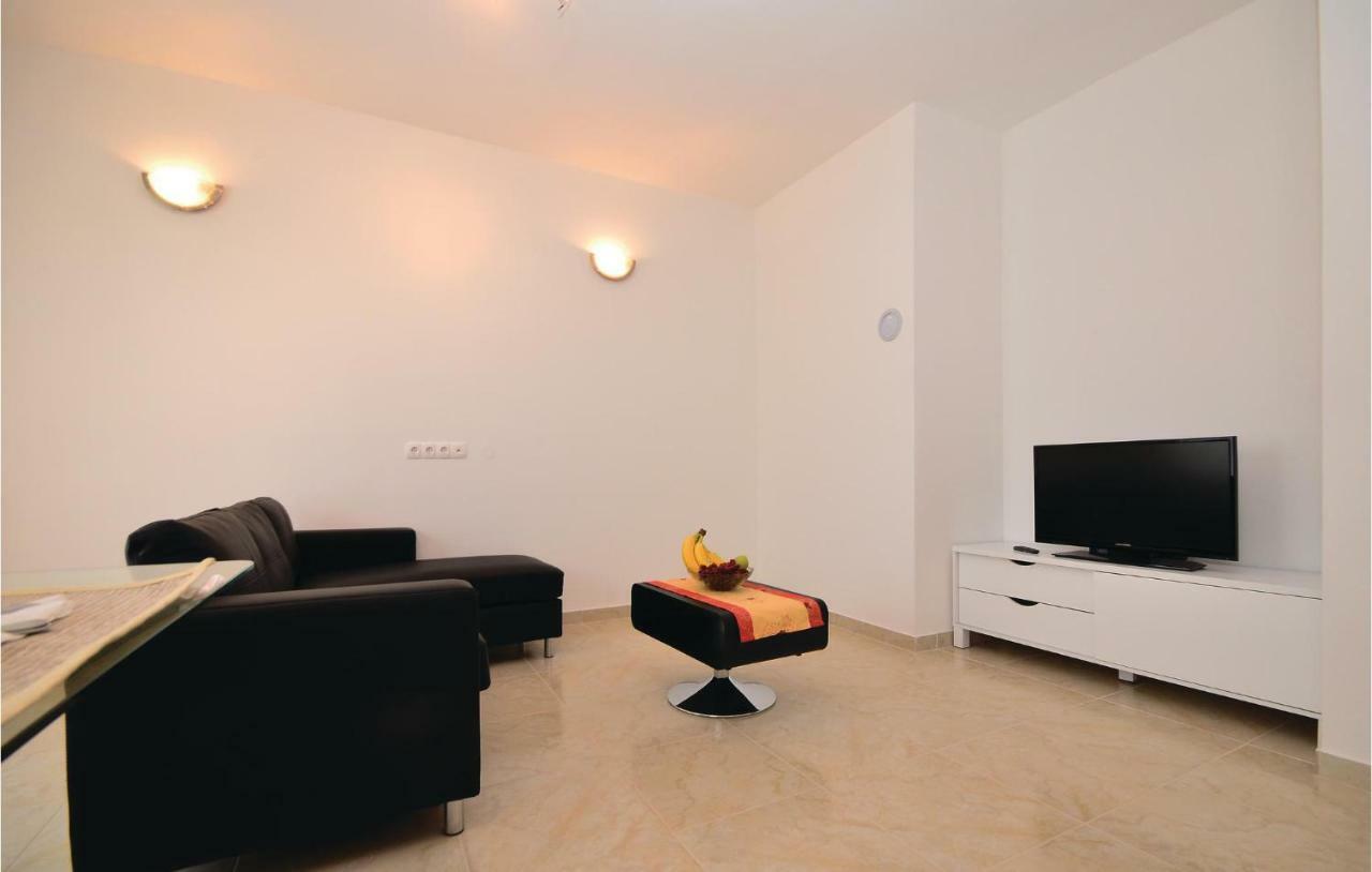 Apartment Mlasina-6 By Interhome Nin Exterior foto